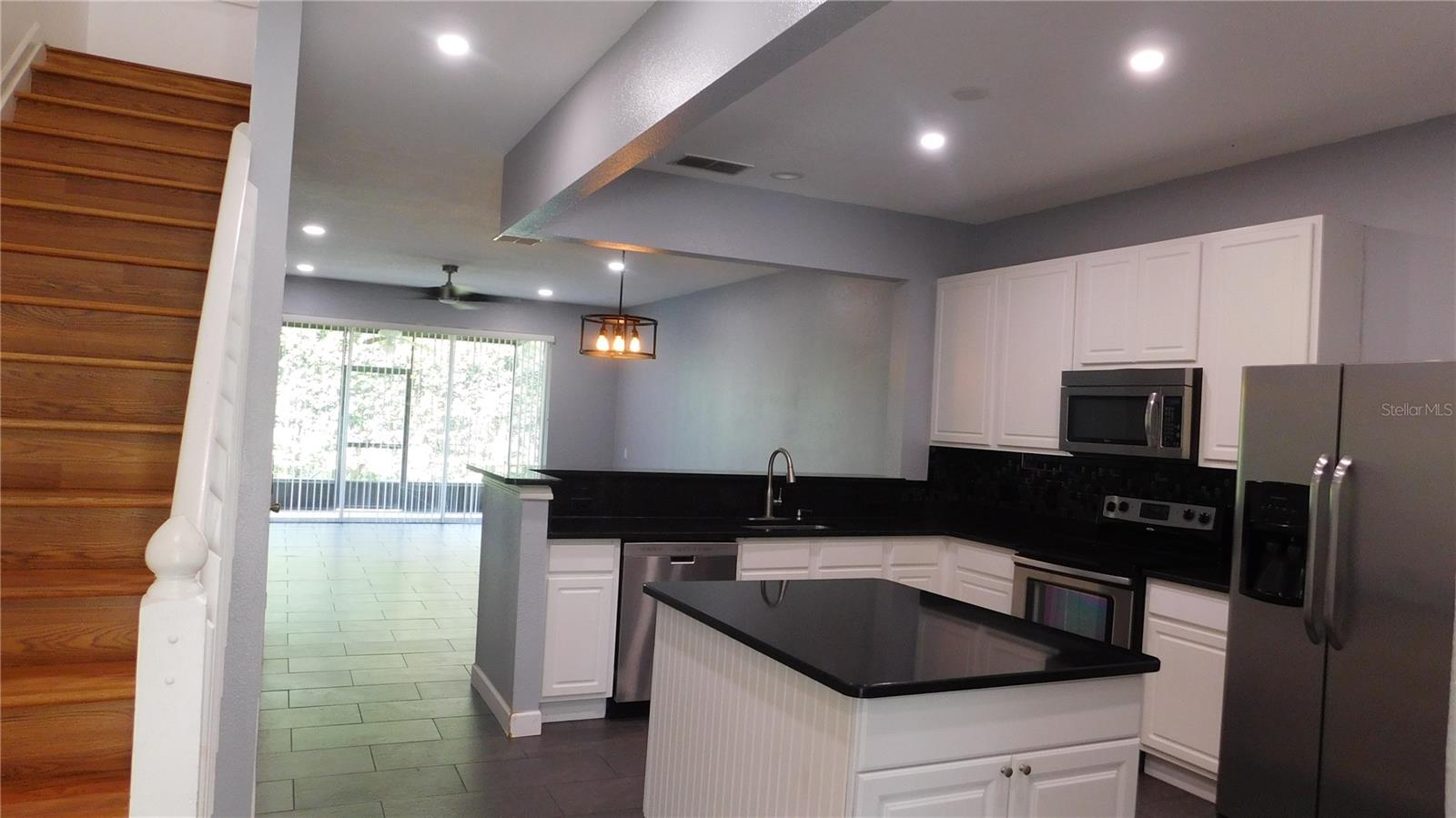 Image 7 of 74 For 1508 Florentino Lane