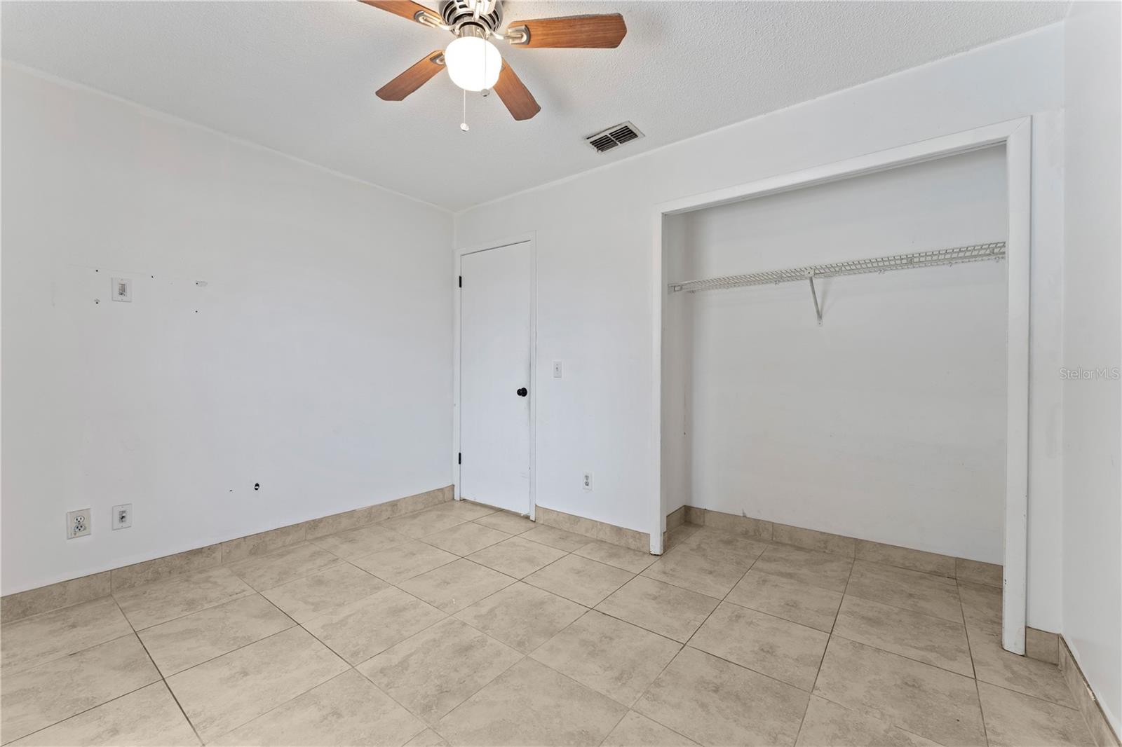 Image 16 of 34 For 5633 Marvell Avenue