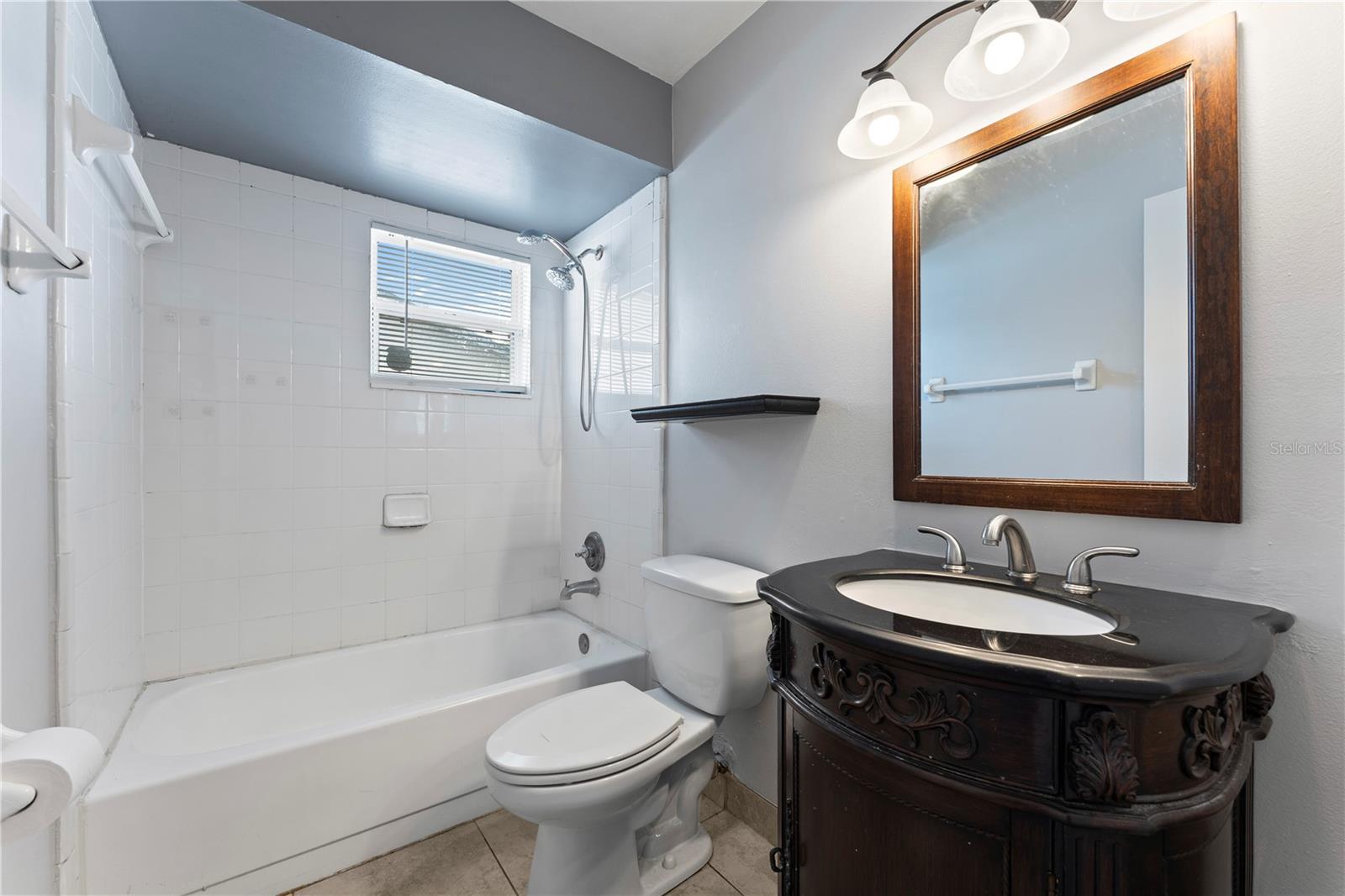 Image 17 of 34 For 5633 Marvell Avenue