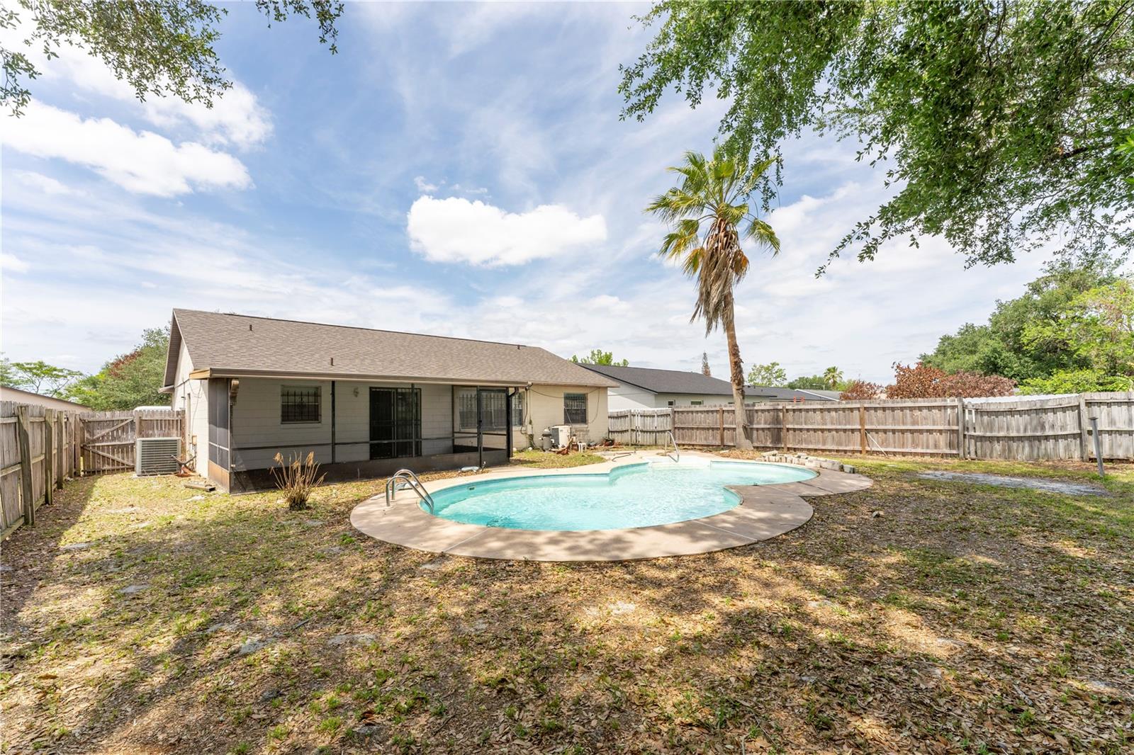 Image 26 of 34 For 5633 Marvell Avenue