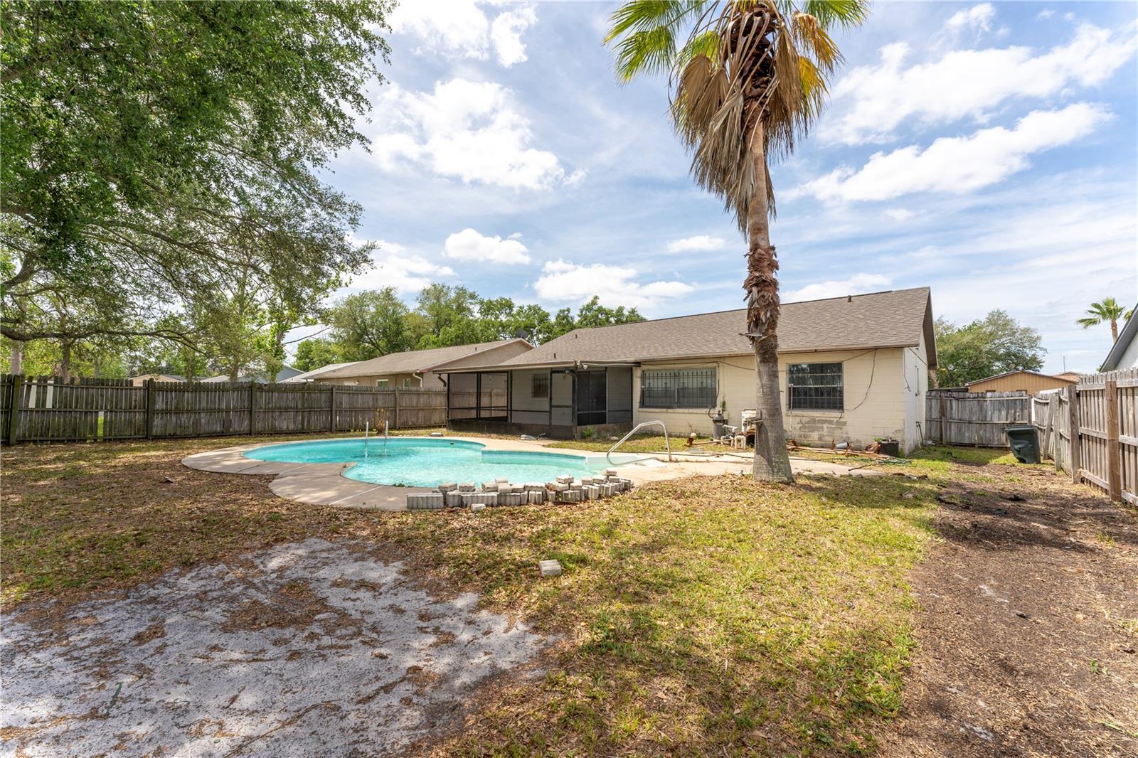 Image 27 of 34 For 5633 Marvell Avenue