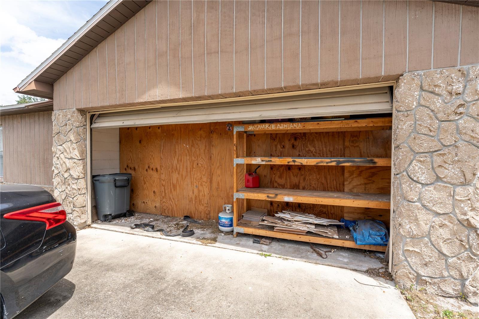 Image 29 of 34 For 5633 Marvell Avenue