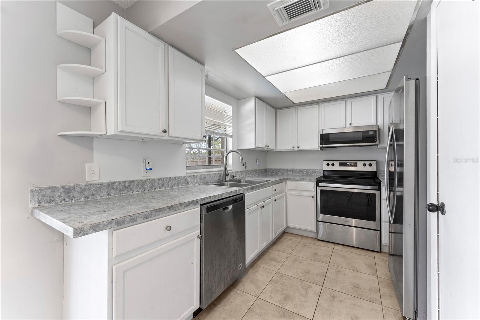 Image 9 of 34 For 5633 Marvell Avenue