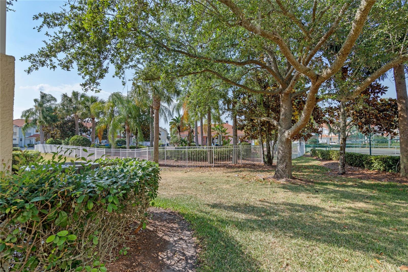 Image 27 of 28 For 4719 Hemingway House Street