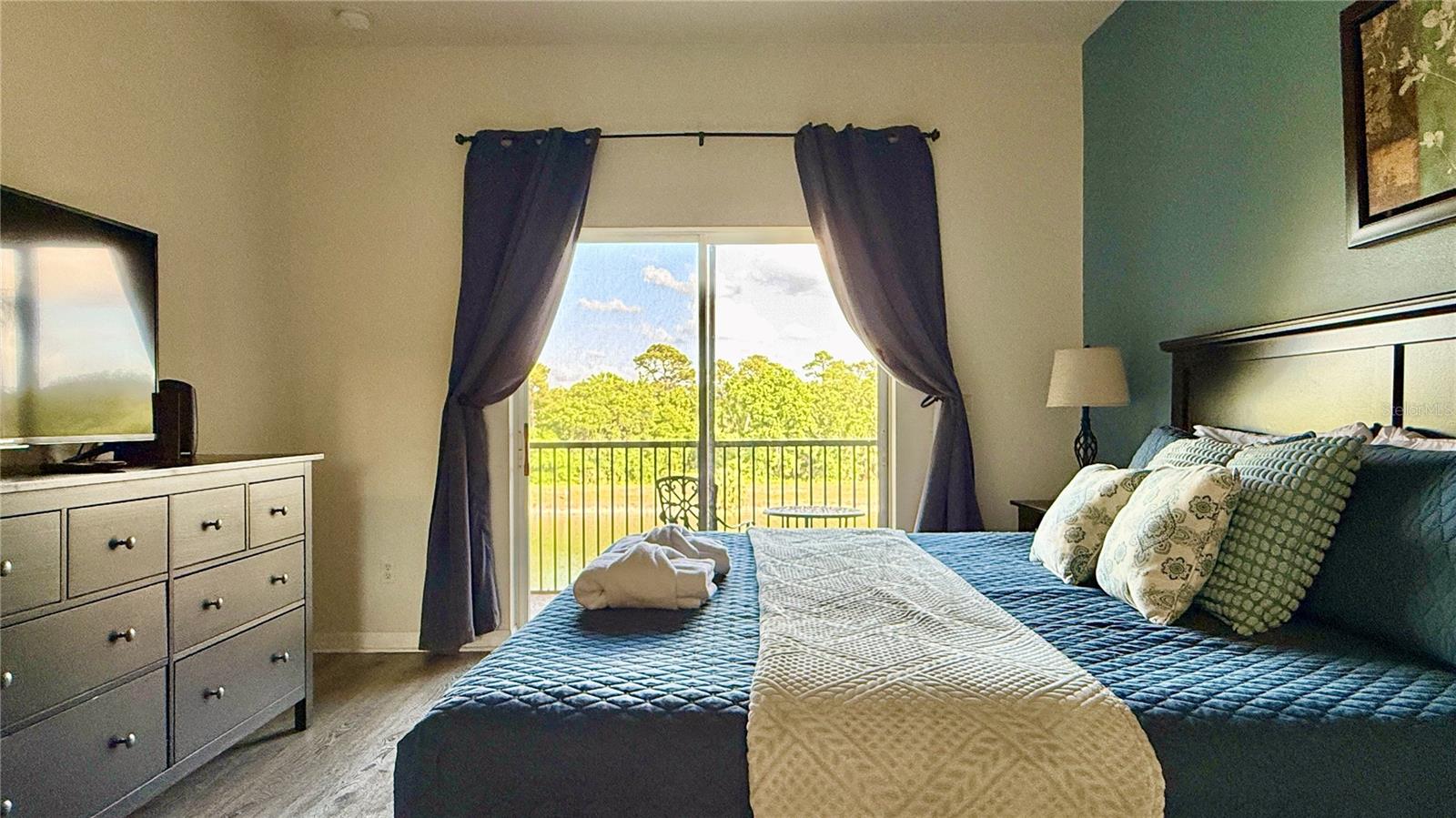 Image 12 of 38 For 2831 Oakwater Drive 2831