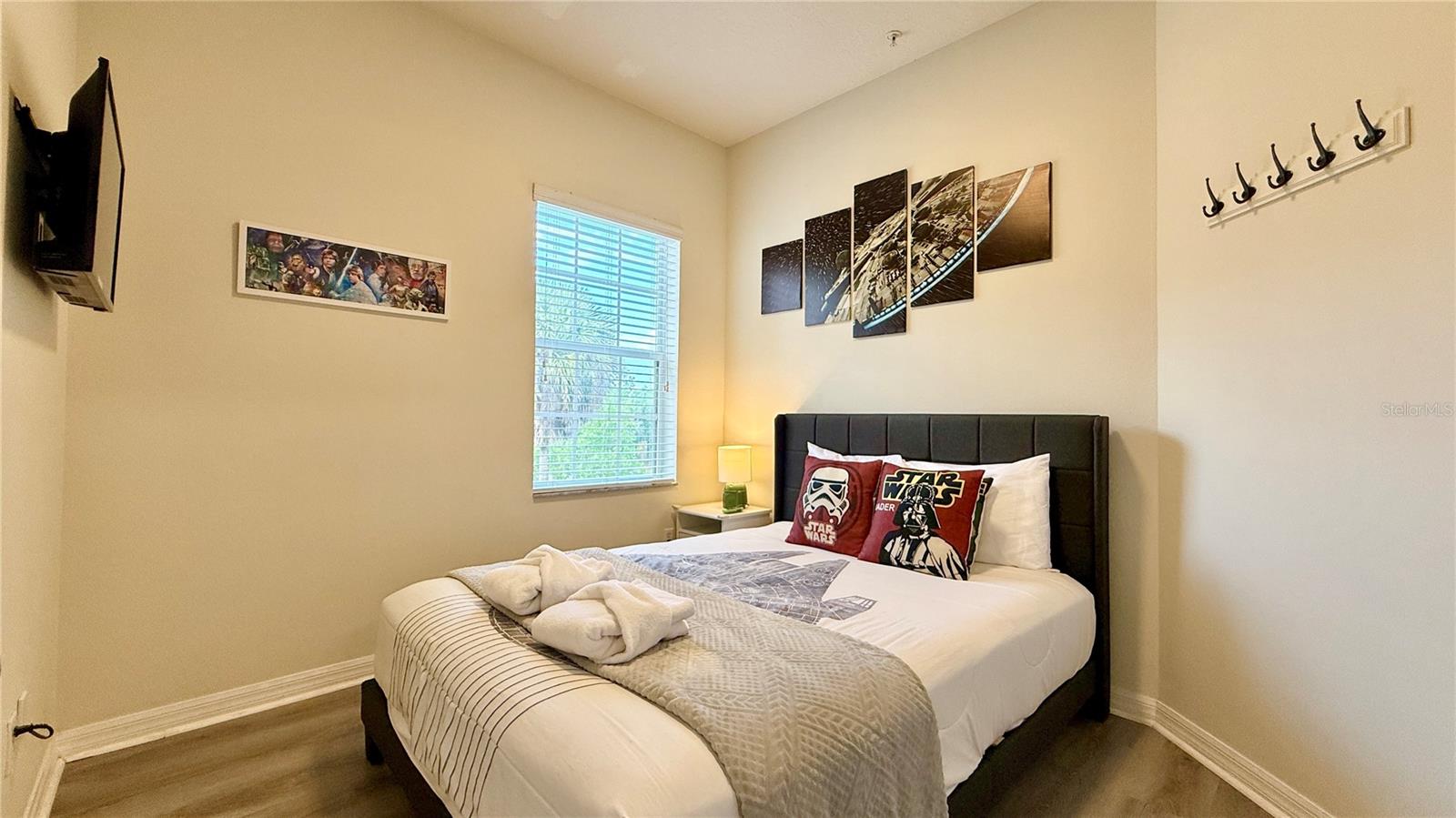 Image 18 of 38 For 2831 Oakwater Drive 2831