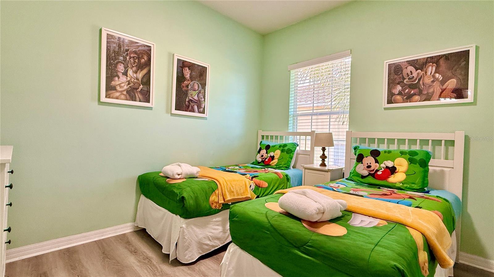 Image 20 of 38 For 2831 Oakwater Drive 2831