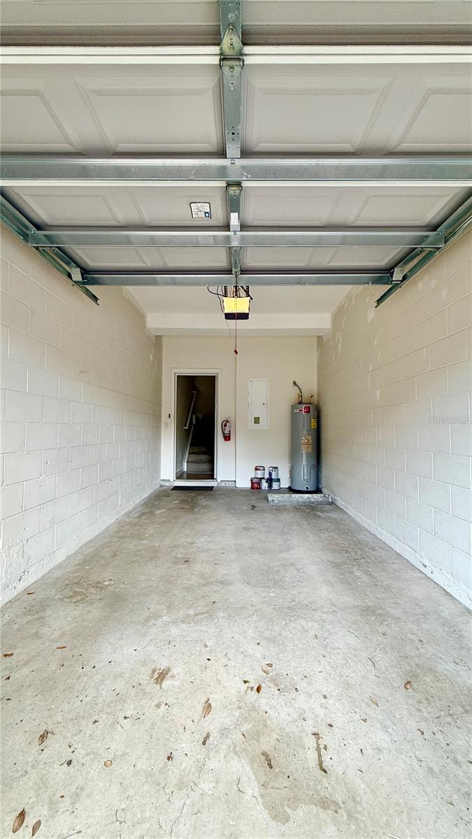 Image 37 of 38 For 2831 Oakwater Drive 2831