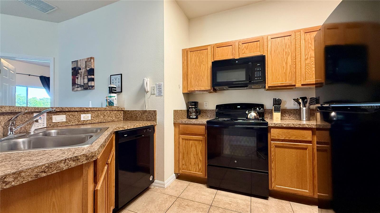 Image 9 of 38 For 2831 Oakwater Drive 2831