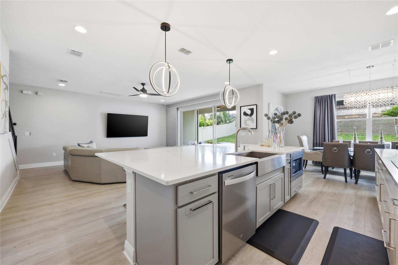 Image 16 of 60 For 5074 Breezy Acres Street