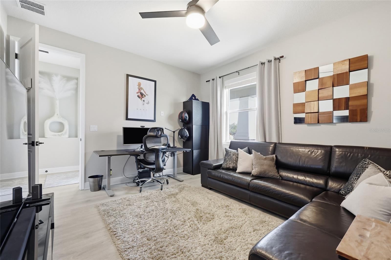 Image 19 of 60 For 5074 Breezy Acres Street