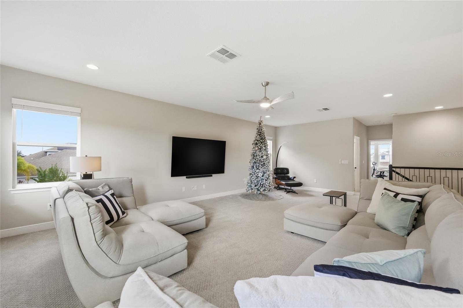 Image 33 of 60 For 5074 Breezy Acres Street