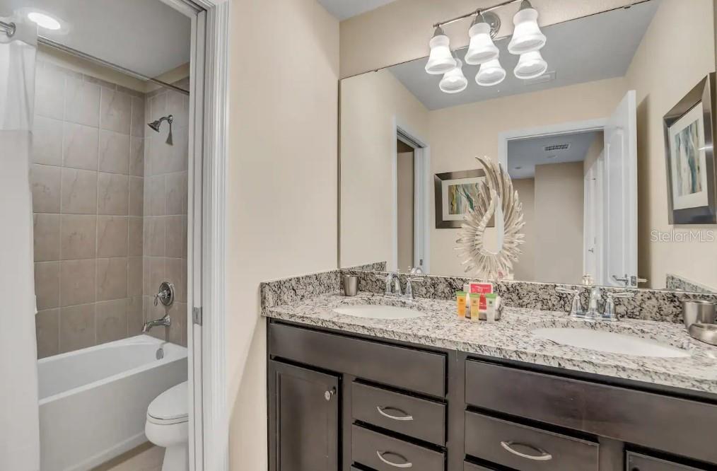 Image 13 of 36 For 2407 Dubai Street