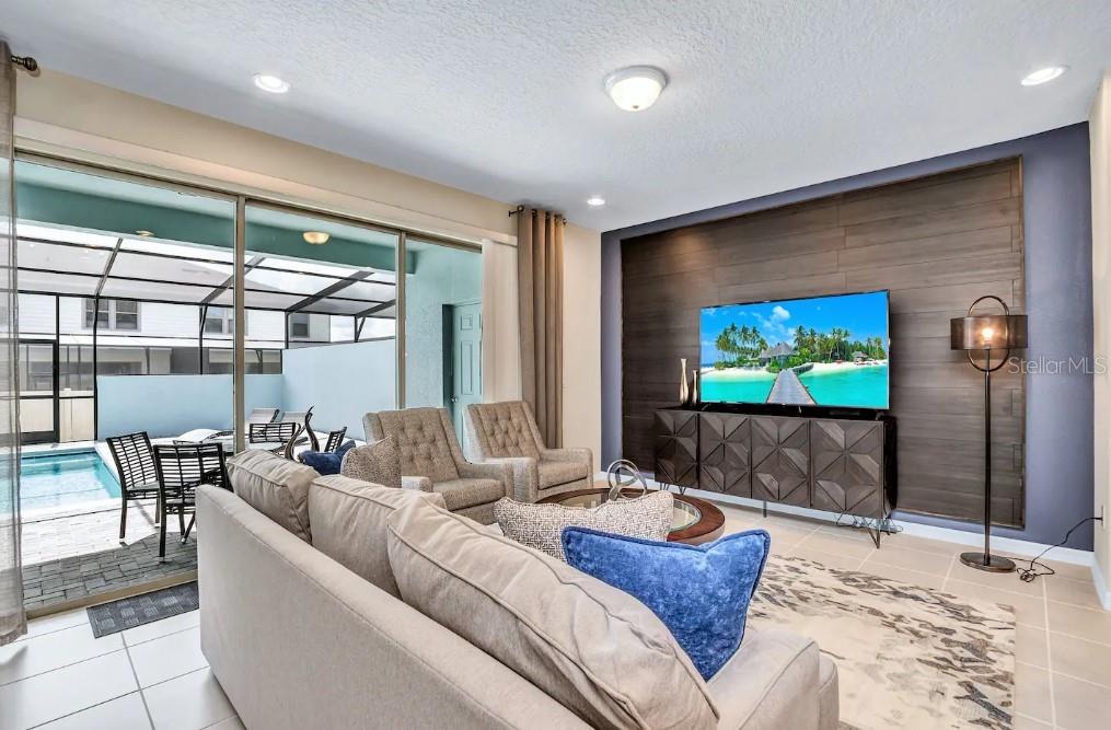 Image 4 of 36 For 2407 Dubai Street