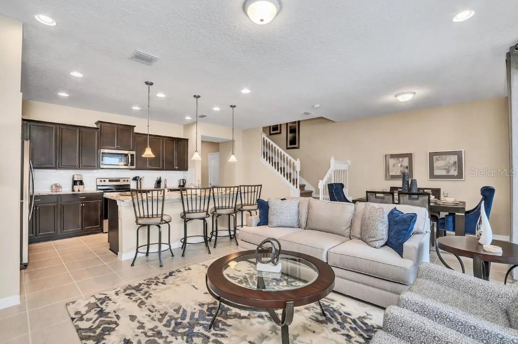 Image 6 of 36 For 2407 Dubai Street