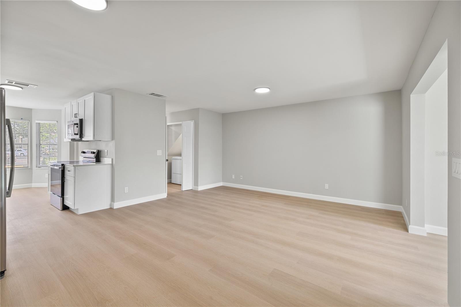 Image 13 of 51 For 2054 Waterleaf Street