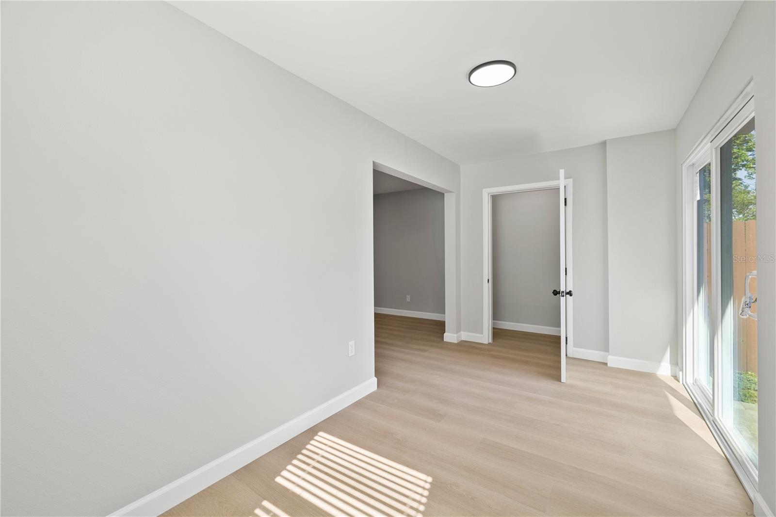 Image 17 of 51 For 2054 Waterleaf Street