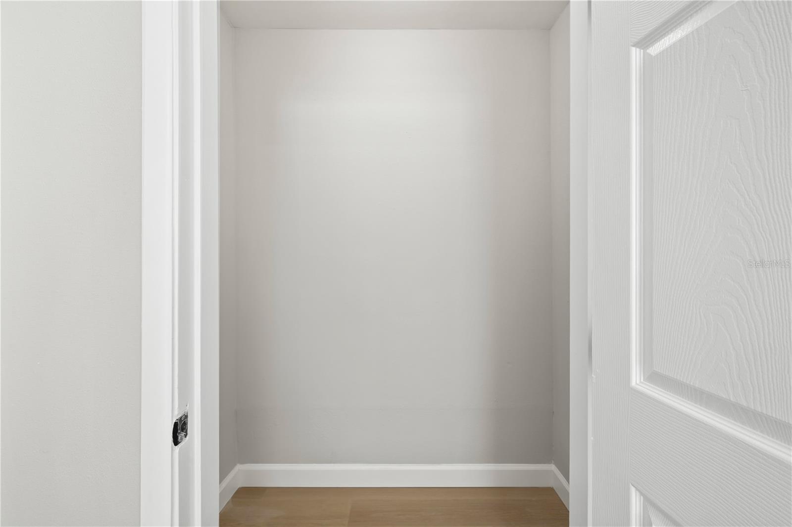 Image 18 of 51 For 2054 Waterleaf Street