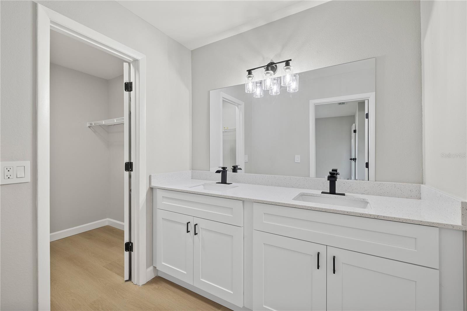 Image 27 of 51 For 2054 Waterleaf Street