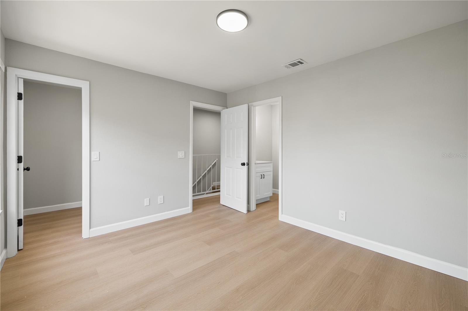 Image 31 of 51 For 2054 Waterleaf Street