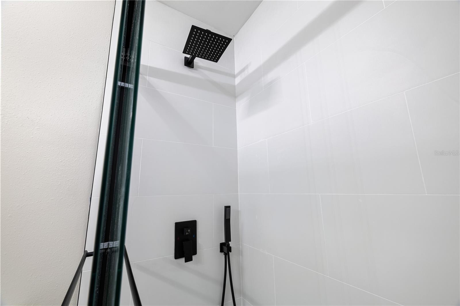 Image 34 of 51 For 2054 Waterleaf Street