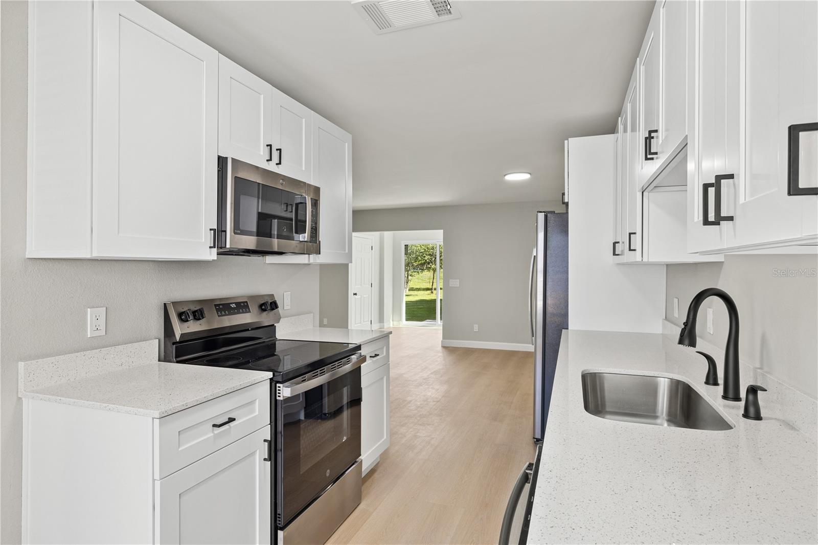 Image 5 of 51 For 2054 Waterleaf Street