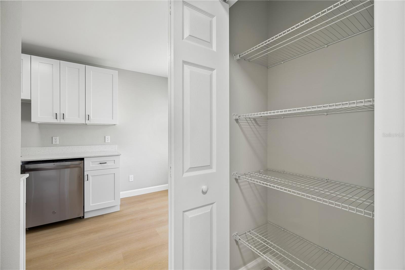 Image 8 of 51 For 2054 Waterleaf Street