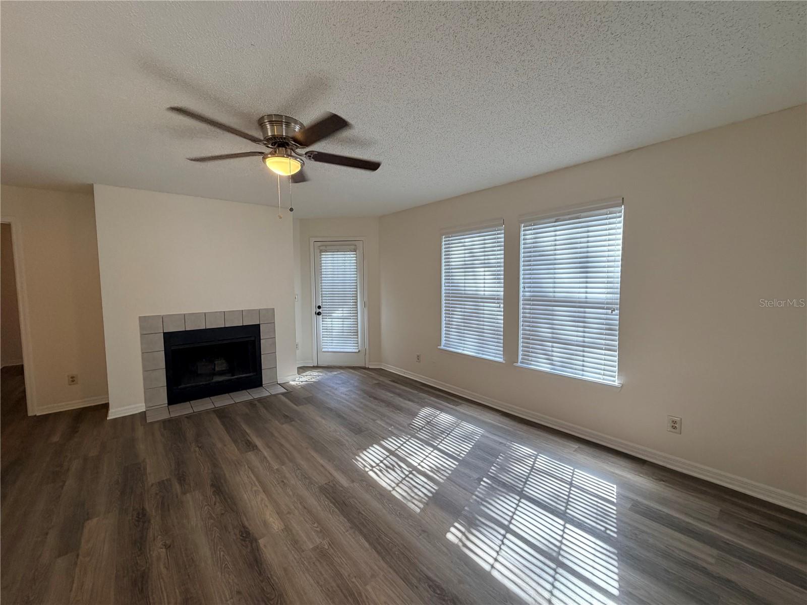 Image 4 of 20 For 5986 Westgate Drive 204