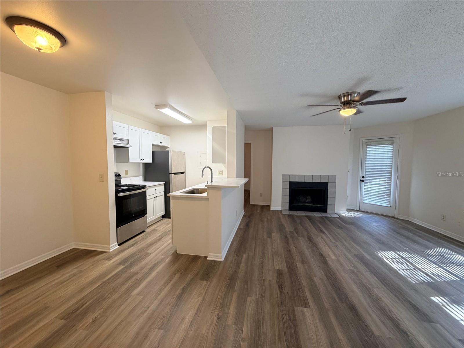 Image 5 of 20 For 5986 Westgate Drive 204