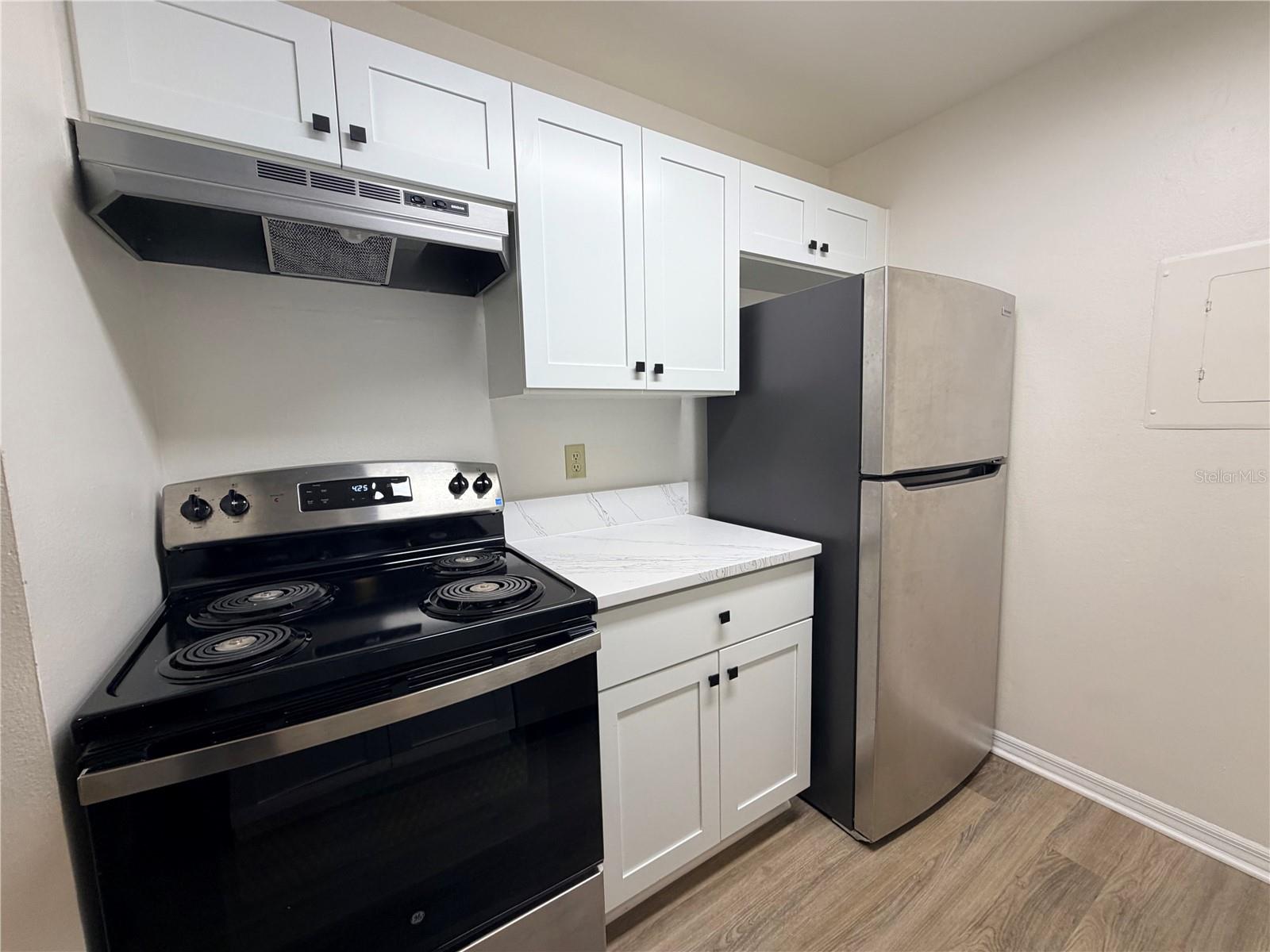 Image 7 of 20 For 5986 Westgate Drive 204