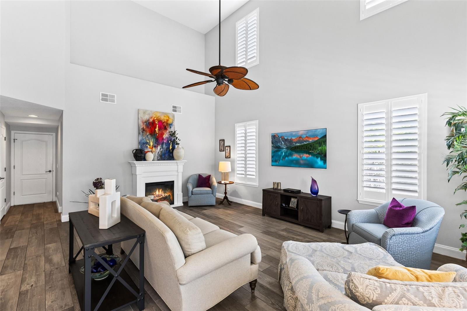 Image 13 of 40 For 7896 Horse Ferry Road