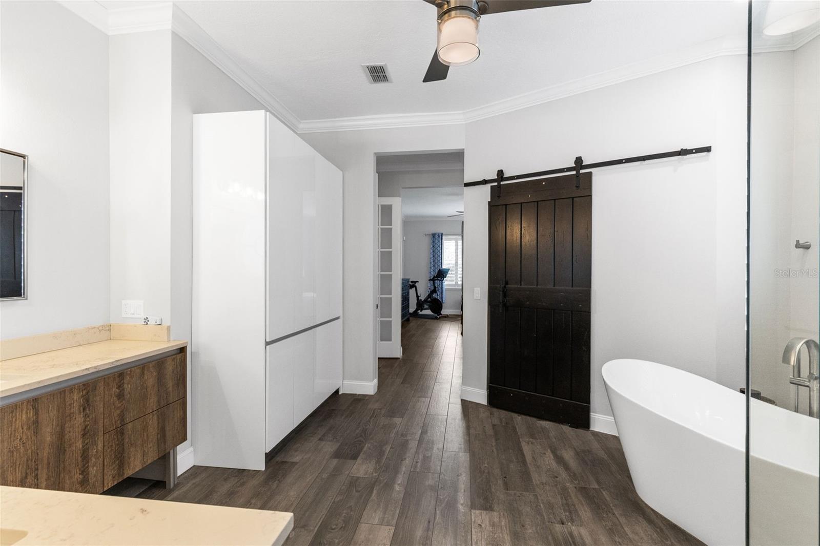 Image 20 of 40 For 7896 Horse Ferry Road