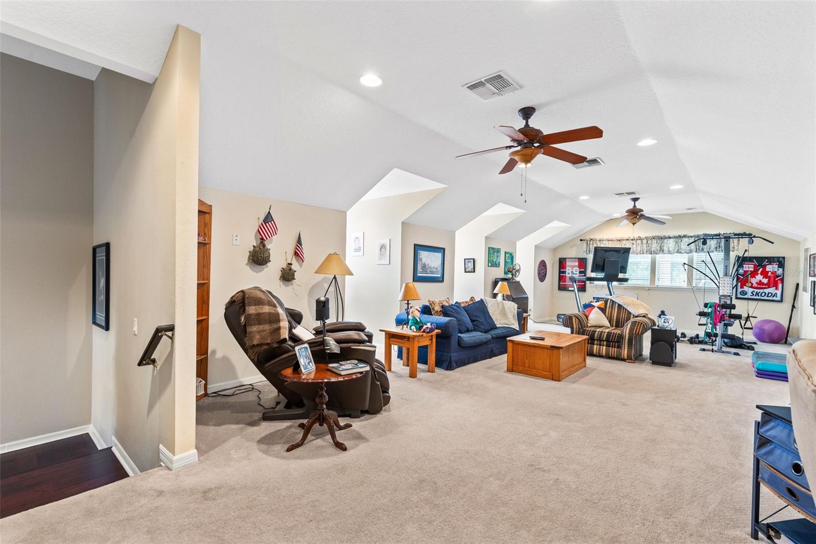 Image 21 of 40 For 7896 Horse Ferry Road