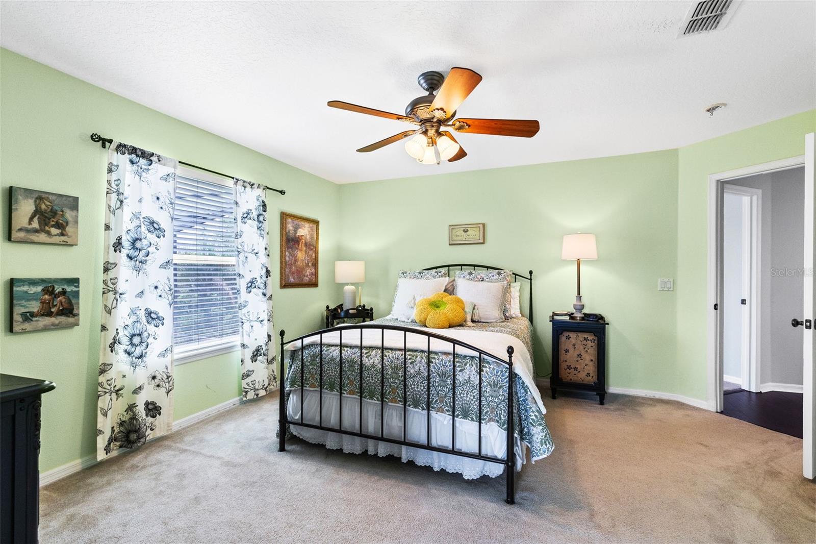 Image 23 of 40 For 7896 Horse Ferry Road