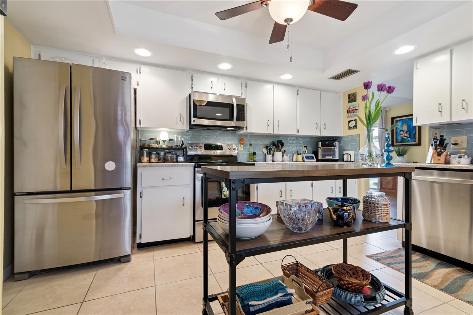 Image 17 of 35 For 5007 Nassau Circle 2