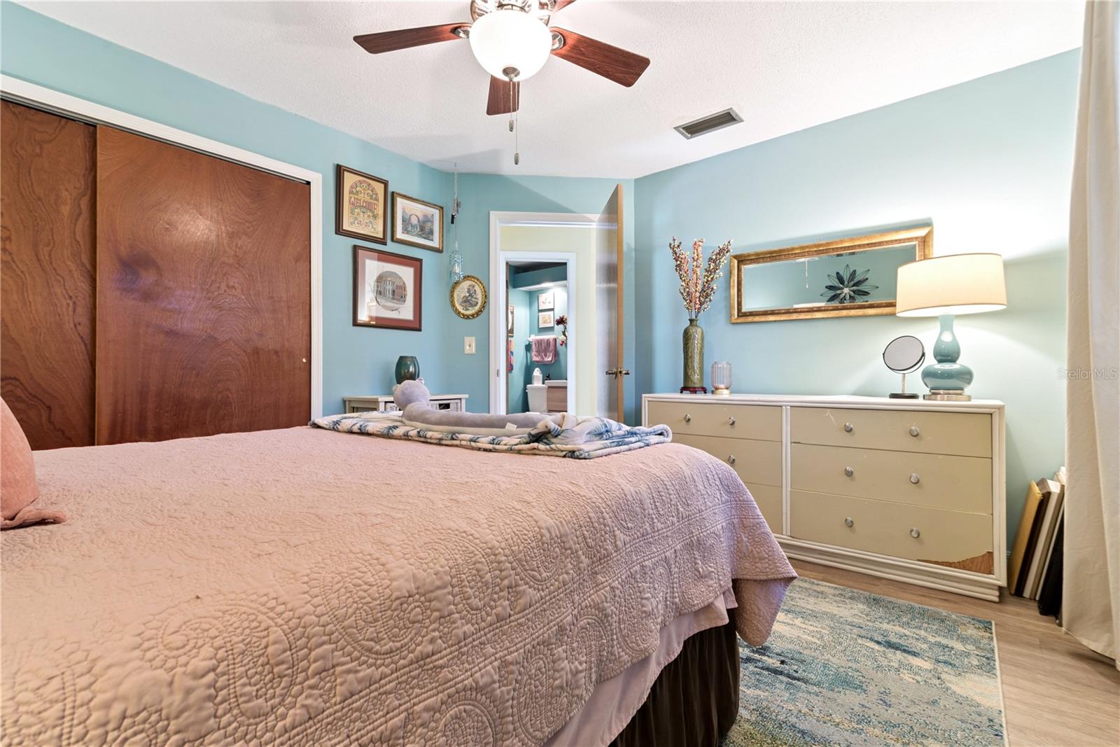 Image 27 of 35 For 5007 Nassau Circle 2