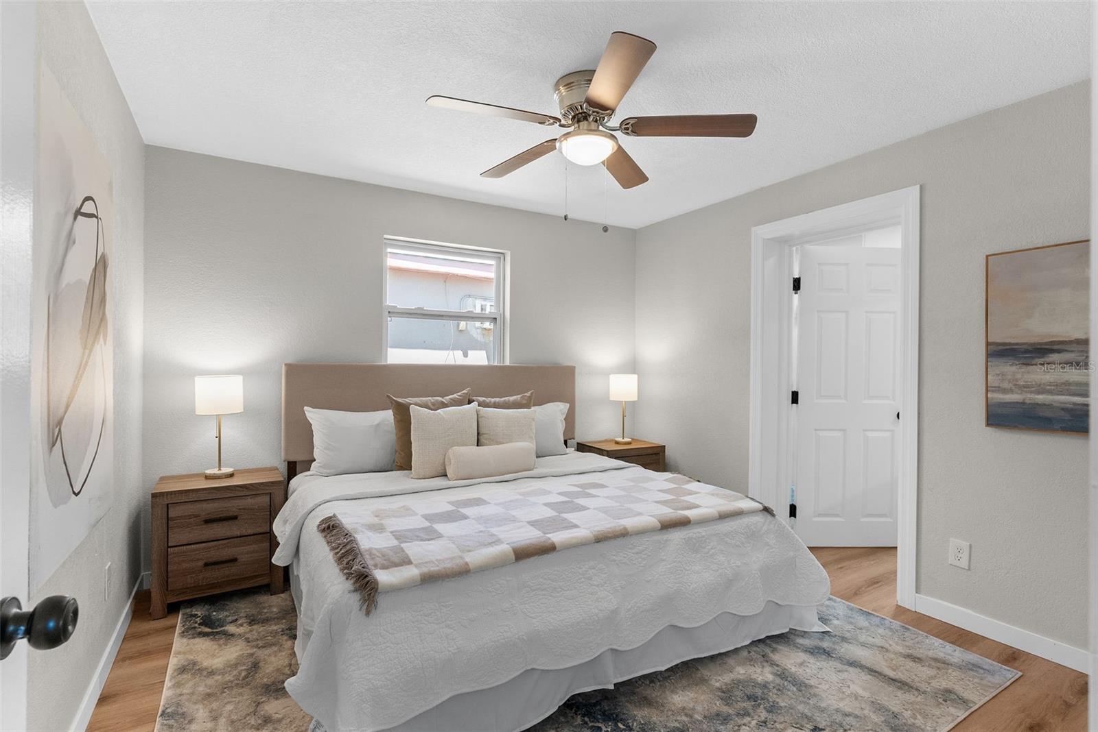 Image 14 of 35 For 2310 33rd Street S