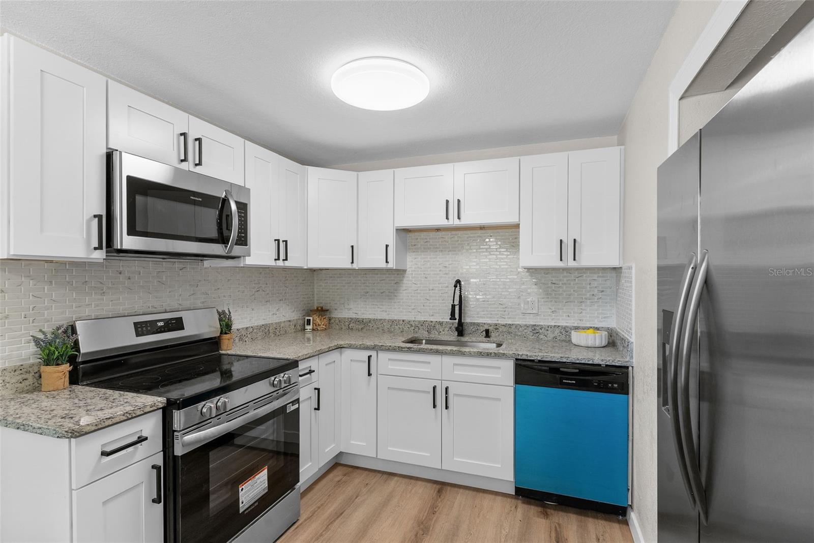 Image 9 of 35 For 2310 33rd Street S