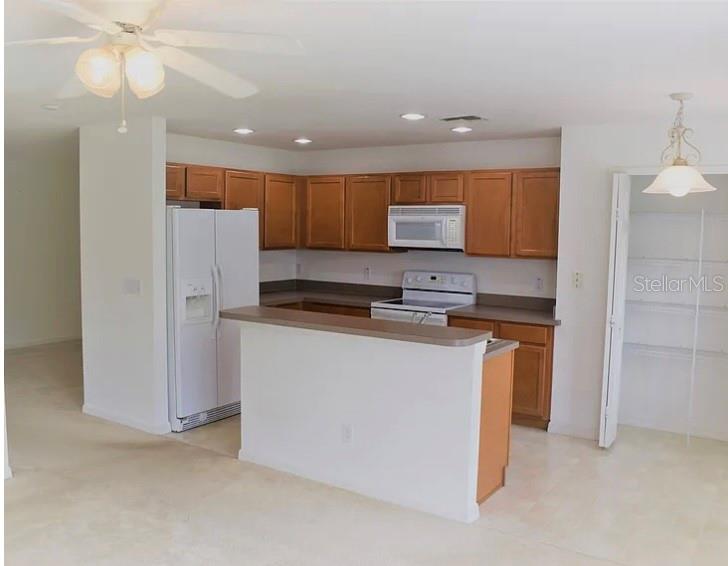 Image 24 of 25 For 521 Cresting Oak Circle 76