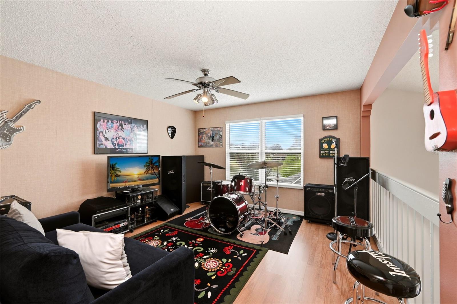 Image 31 of 58 For 8412 Fort Thomas Way