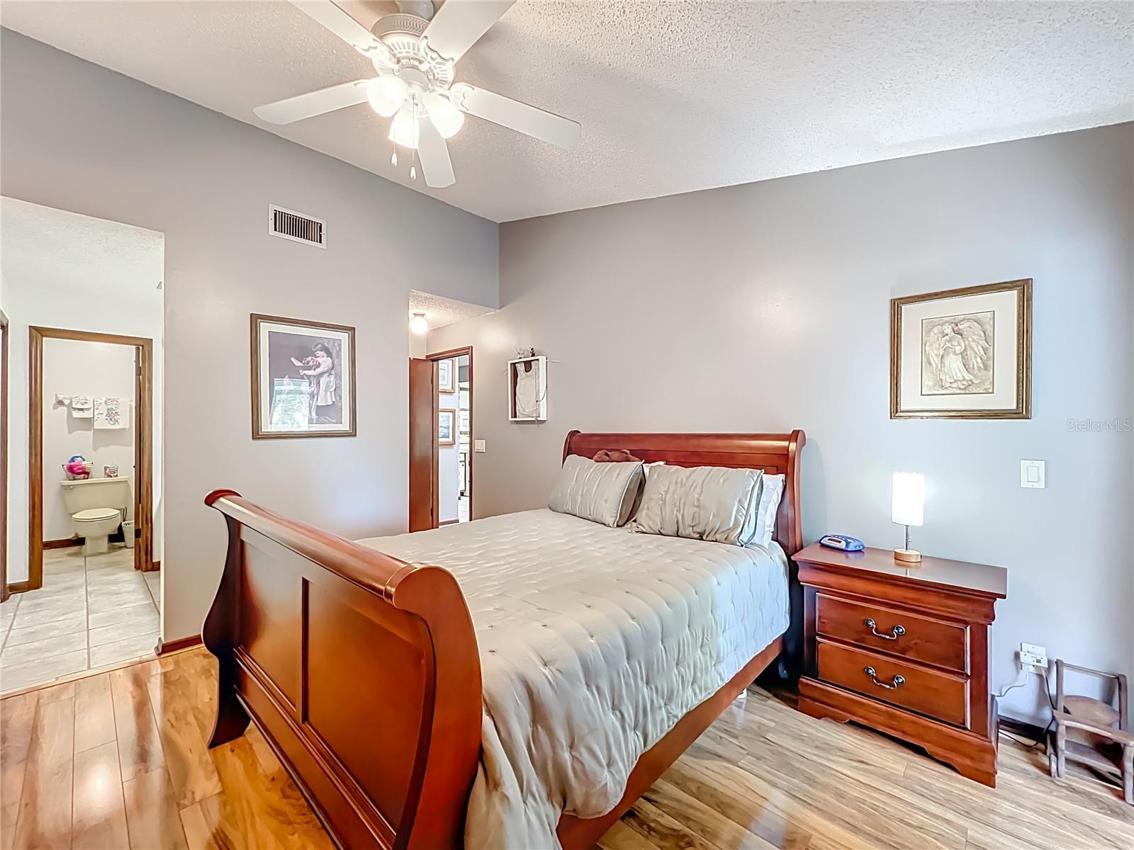 Image 20 of 38 For 5143 Lazy Oaks Drive 5143