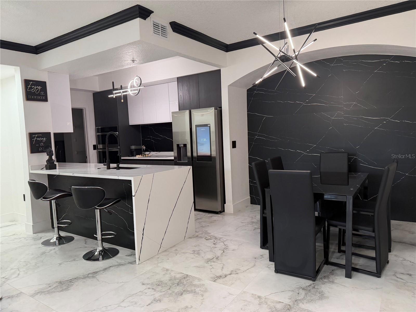 Image 7 of 16 For 12414 Baleria Cv  109