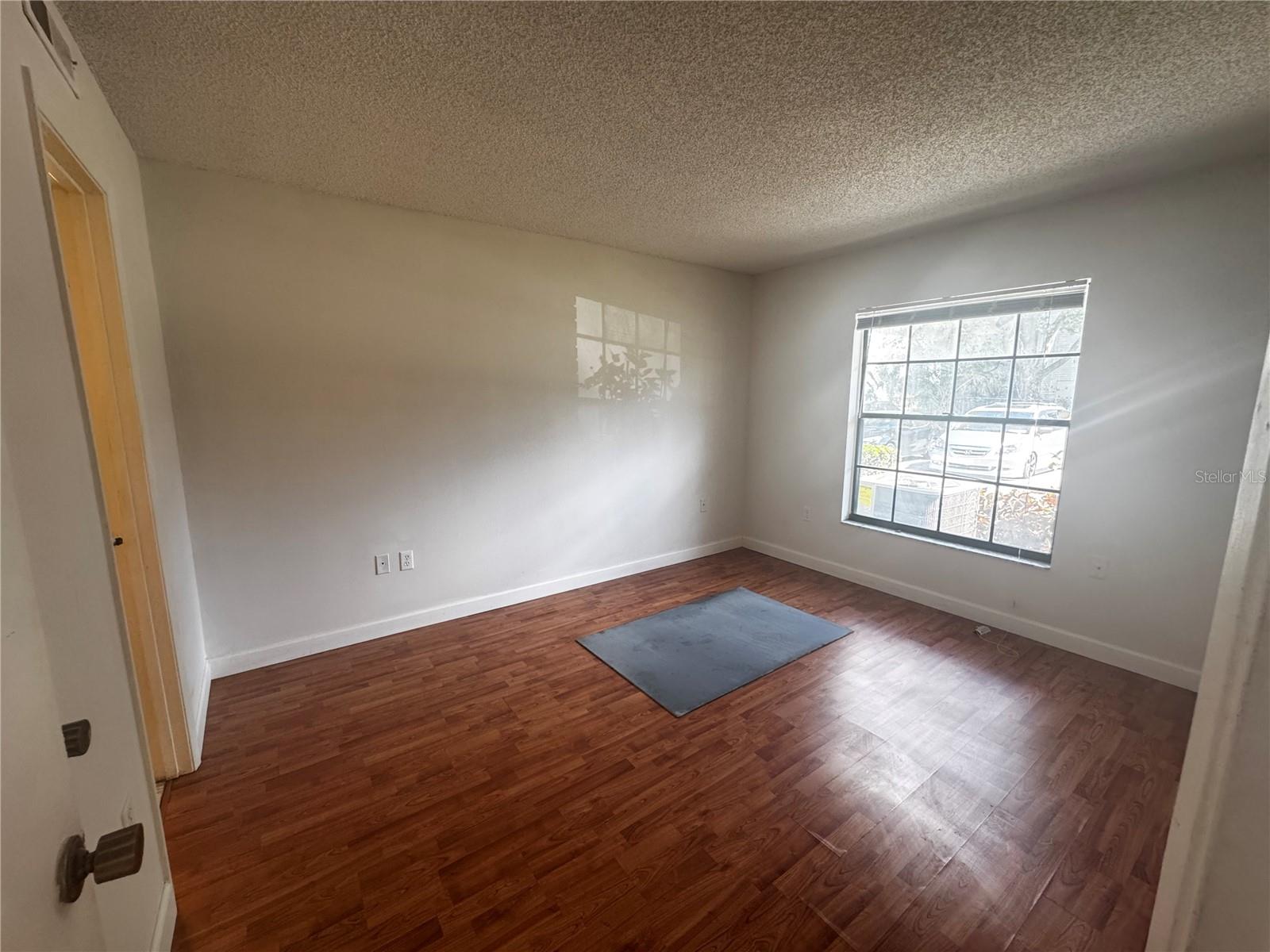 Image 13 of 17 For 5917 Village Circle 5917