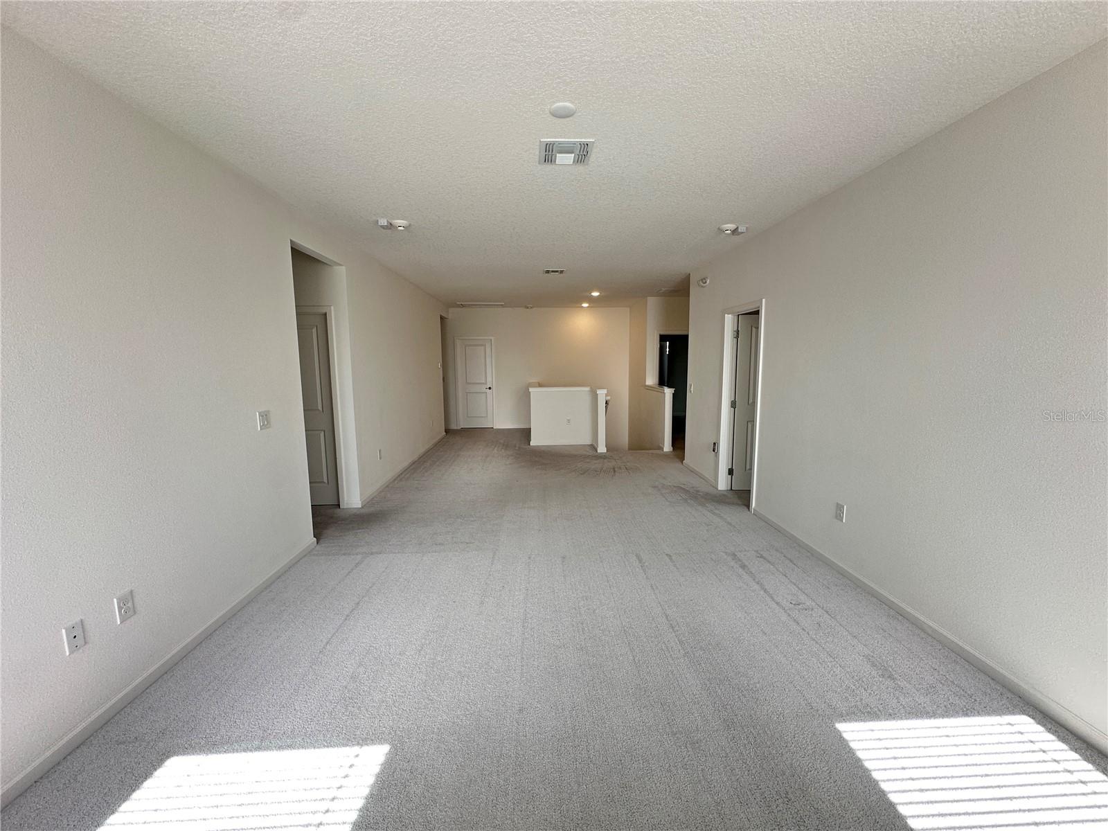 Image 20 of 42 For 281 Ballo Drive