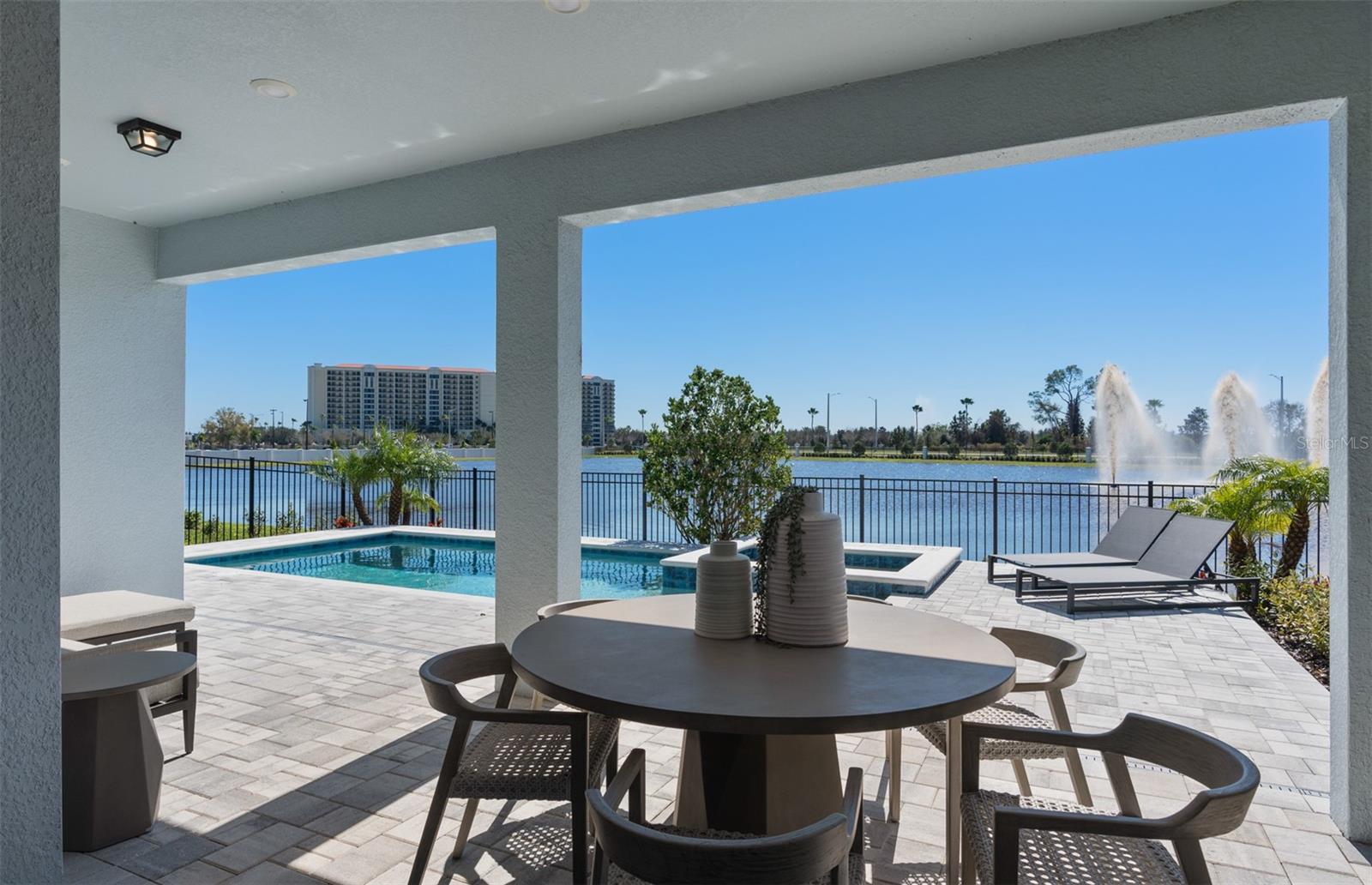 Image 11 of 53 For 10305 Park Estates Avenue