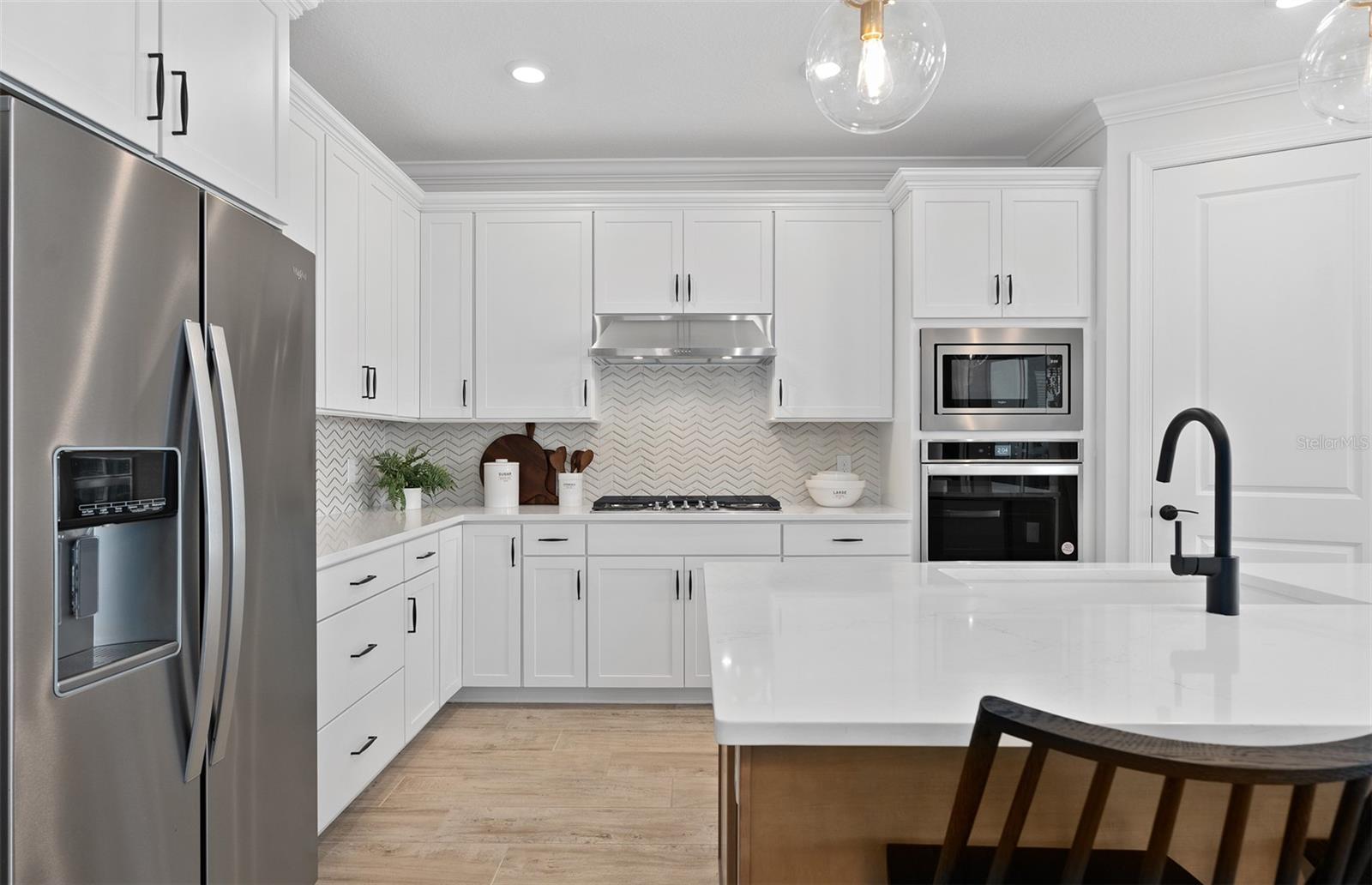 Image 15 of 53 For 10305 Park Estates Avenue