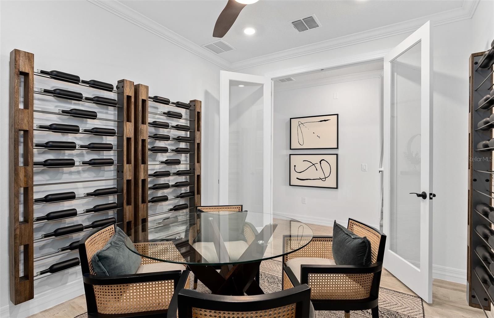 Image 26 of 53 For 10305 Park Estates Avenue