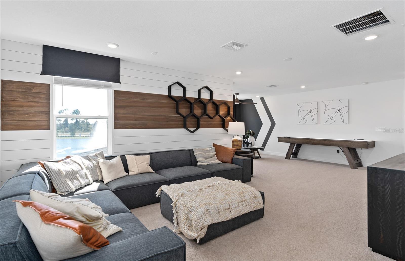 Image 46 of 53 For 10305 Park Estates Avenue