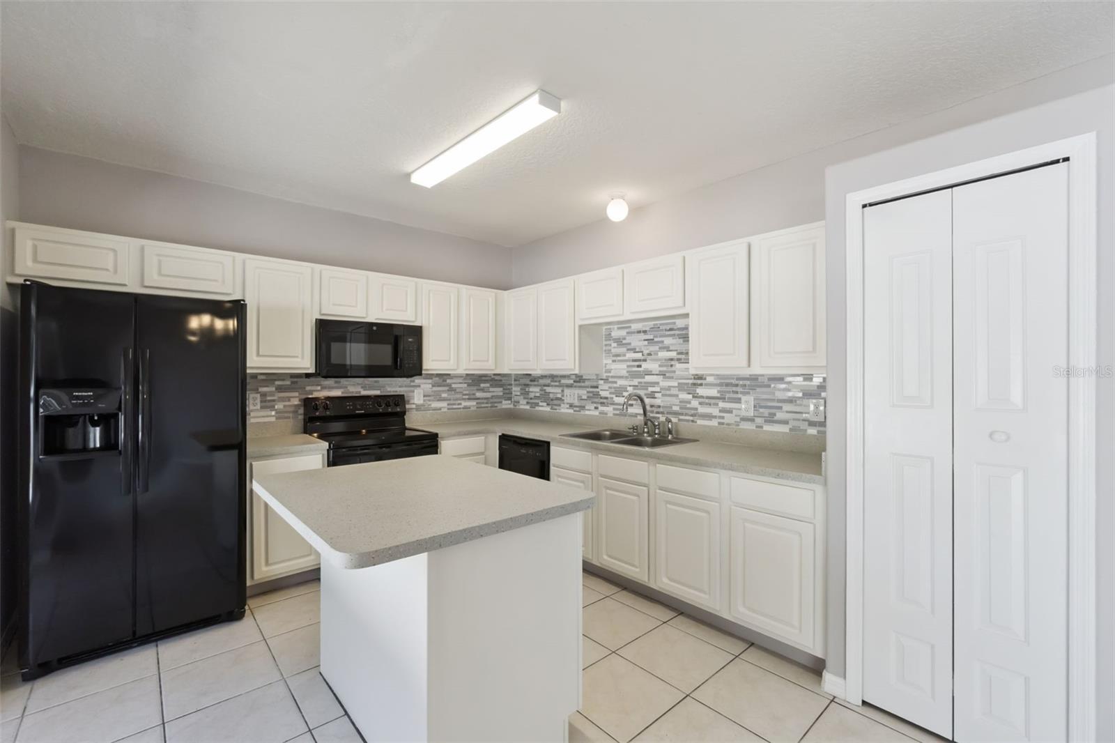 Image 10 of 37 For 4350 Boca Woods Dr