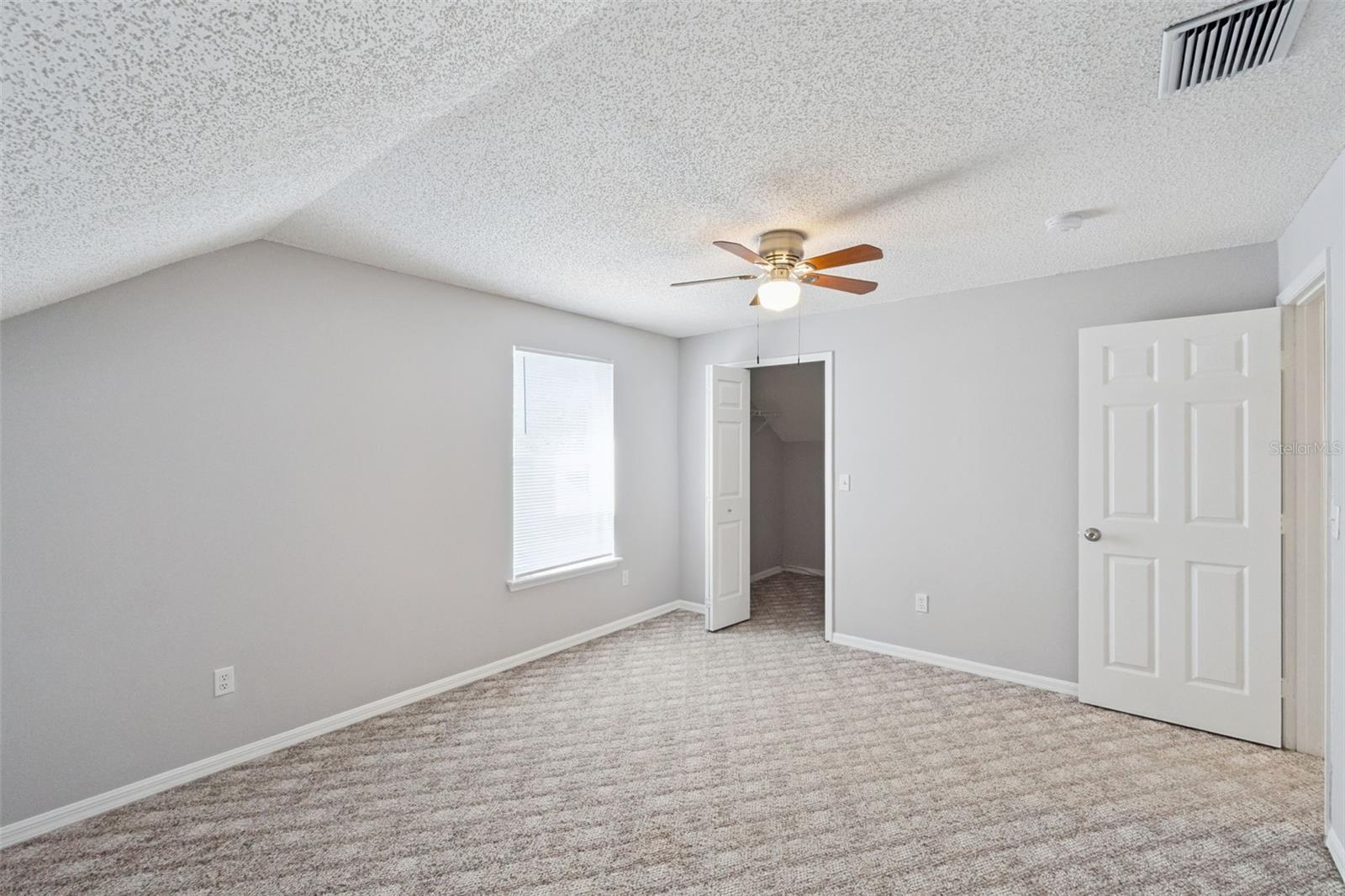 Image 21 of 37 For 4350 Boca Woods Dr